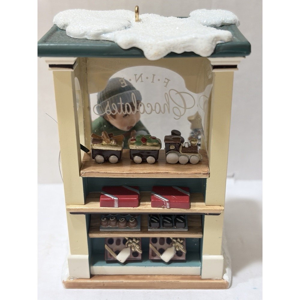 Hallmark Keepsake Christmas Windows 2009 Snowman Resin Figurine Boxed